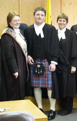 malcolm is welcomed to the nunavut bar